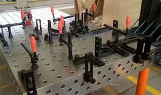 三维柔性焊接平台